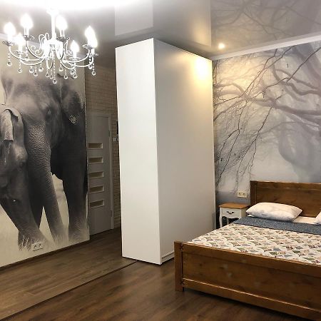 Zhemchuzhnie Apartments On Marselskaya أوديسا المظهر الخارجي الصورة